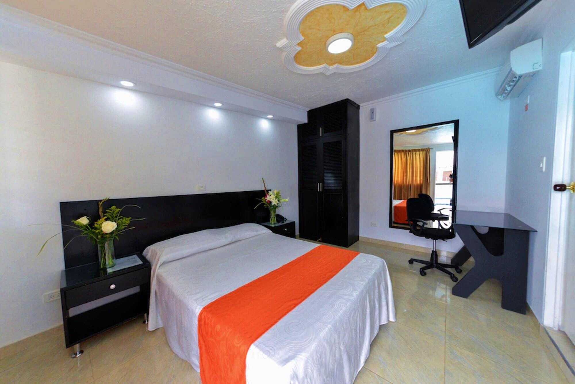 Santiago de Cali Hotel La Luna מראה חיצוני תמונה